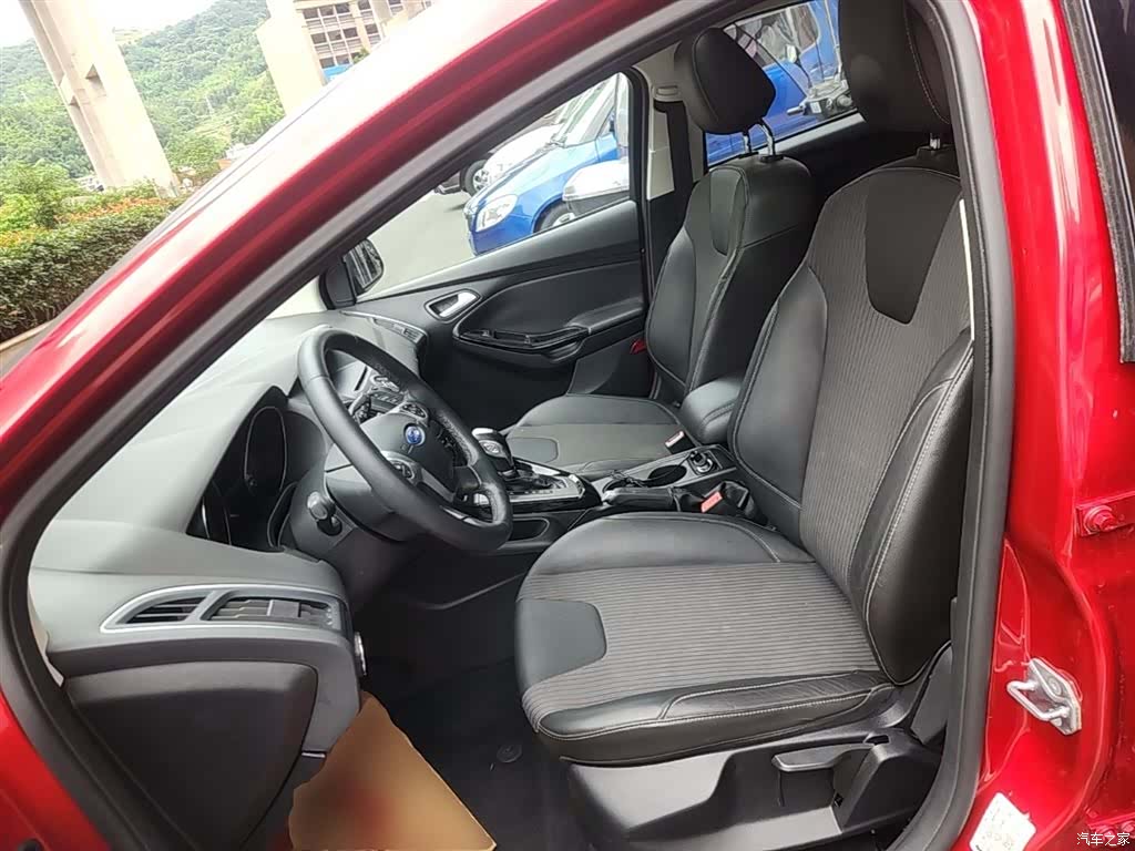 Ford Focus, 2015 15