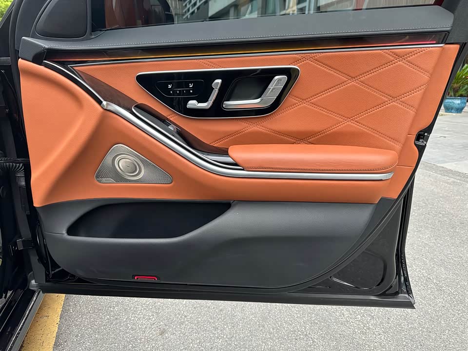 Mercedes-Benz Maybach S-class