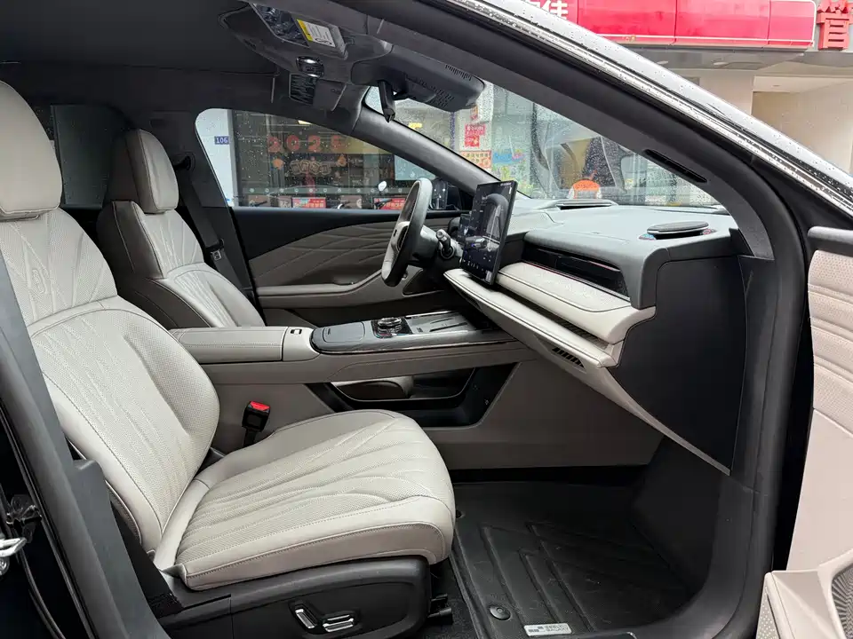 Geely Galaxy Galaxy Sparkle 8