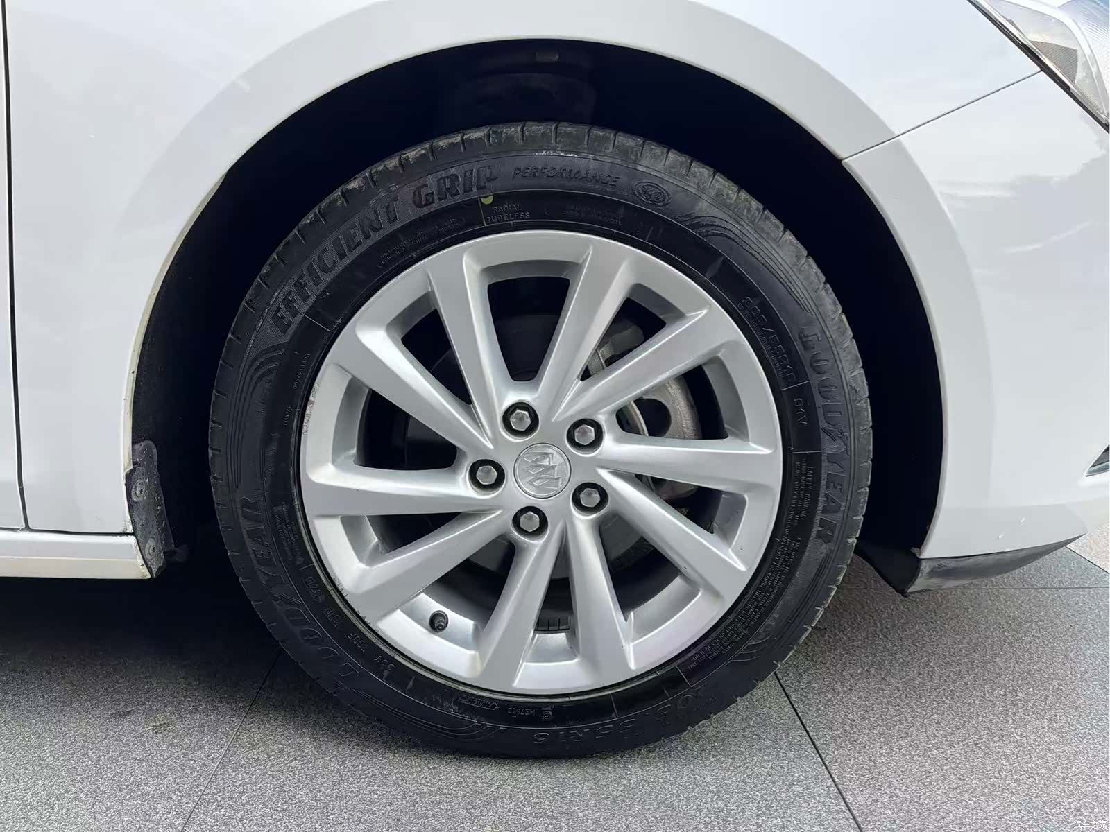 Buick Verano, 2016 8