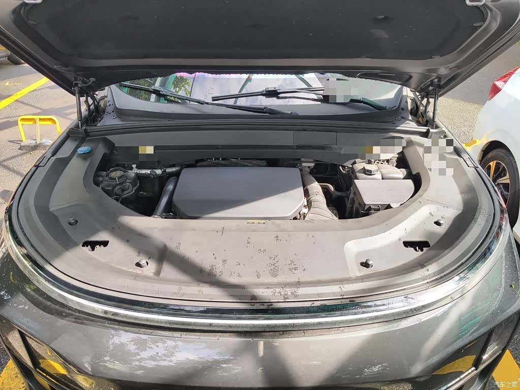 Li Auto L8, 2022 17