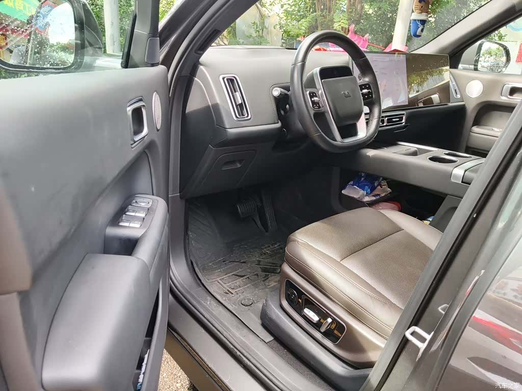 Li Auto L8, 2022 13