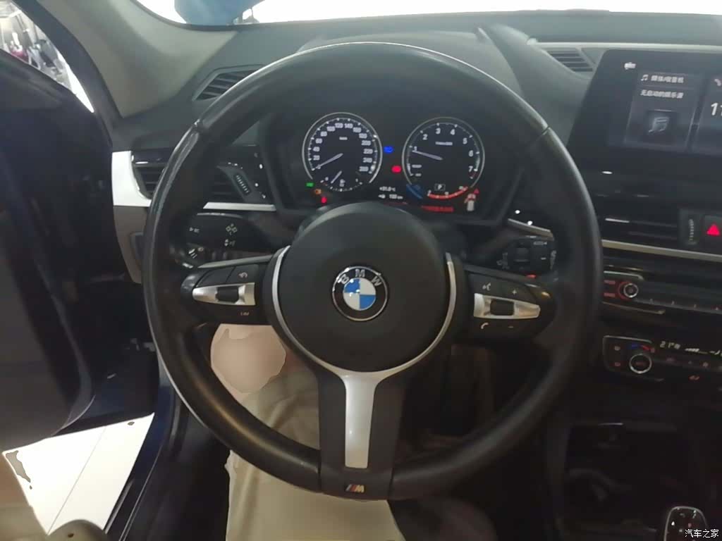 BMW X1, 2022 11