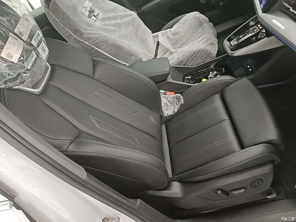 Audi Q4 e-tron, 2026 25