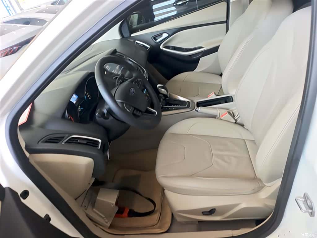 Ford Focus, 2015 15
