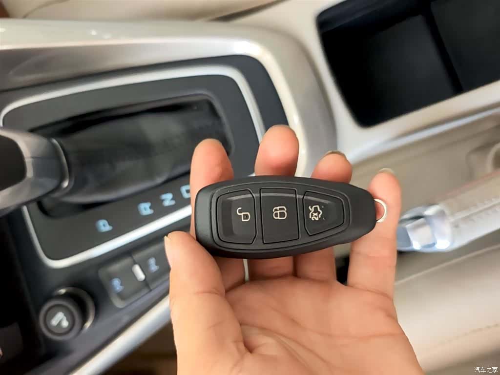 Ford Focus, 2015 9