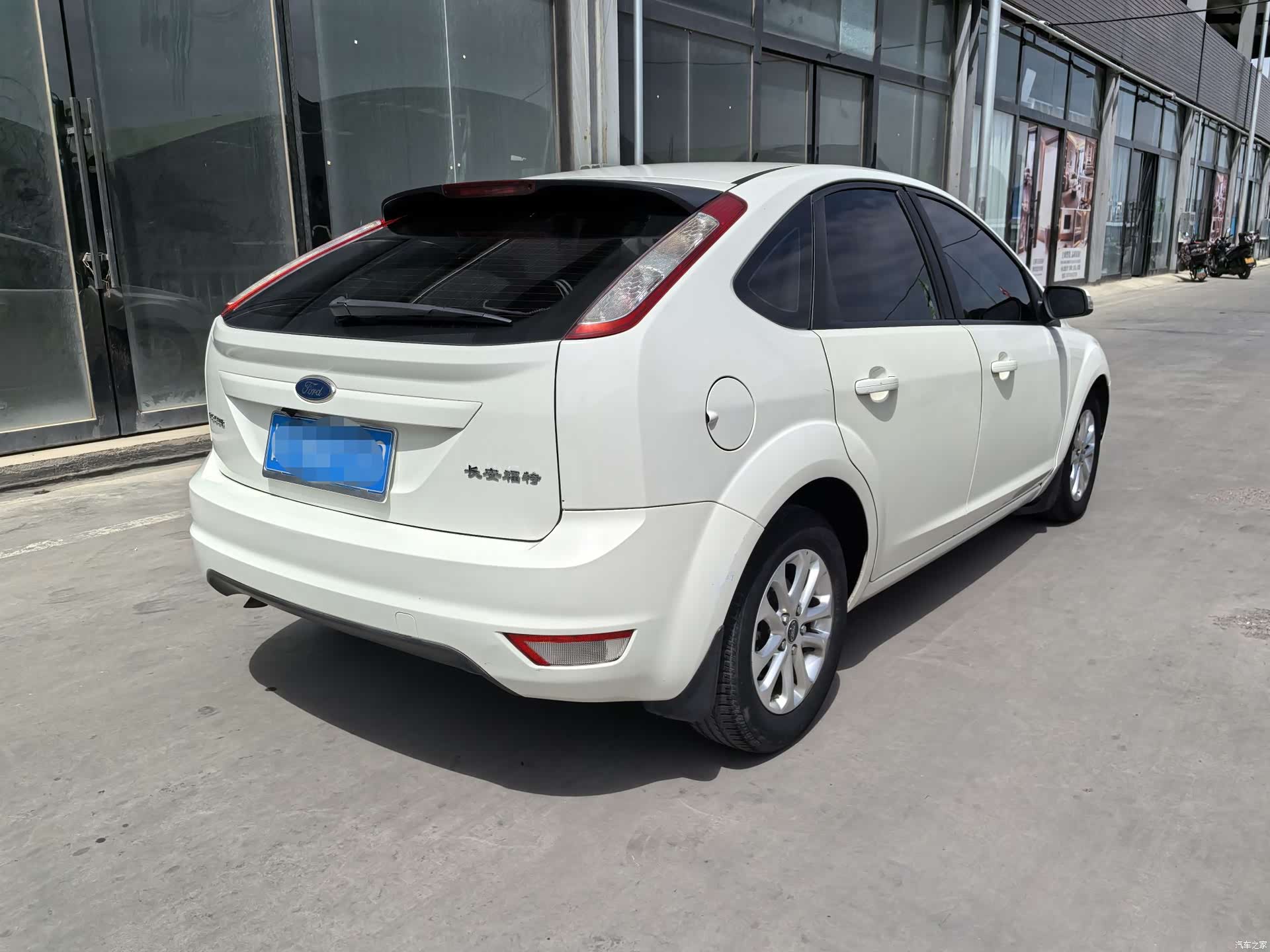 Ford Focus, 2014 6