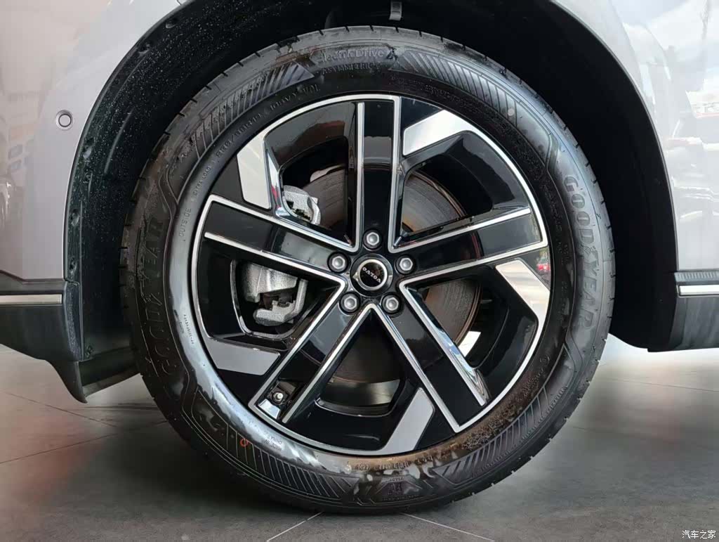 Volvo XC70, 2026 16