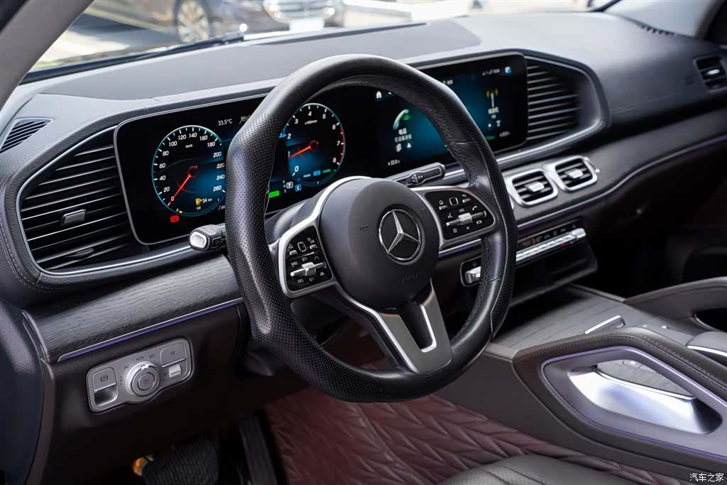 Mercedes-Benz GLE, 2021 13