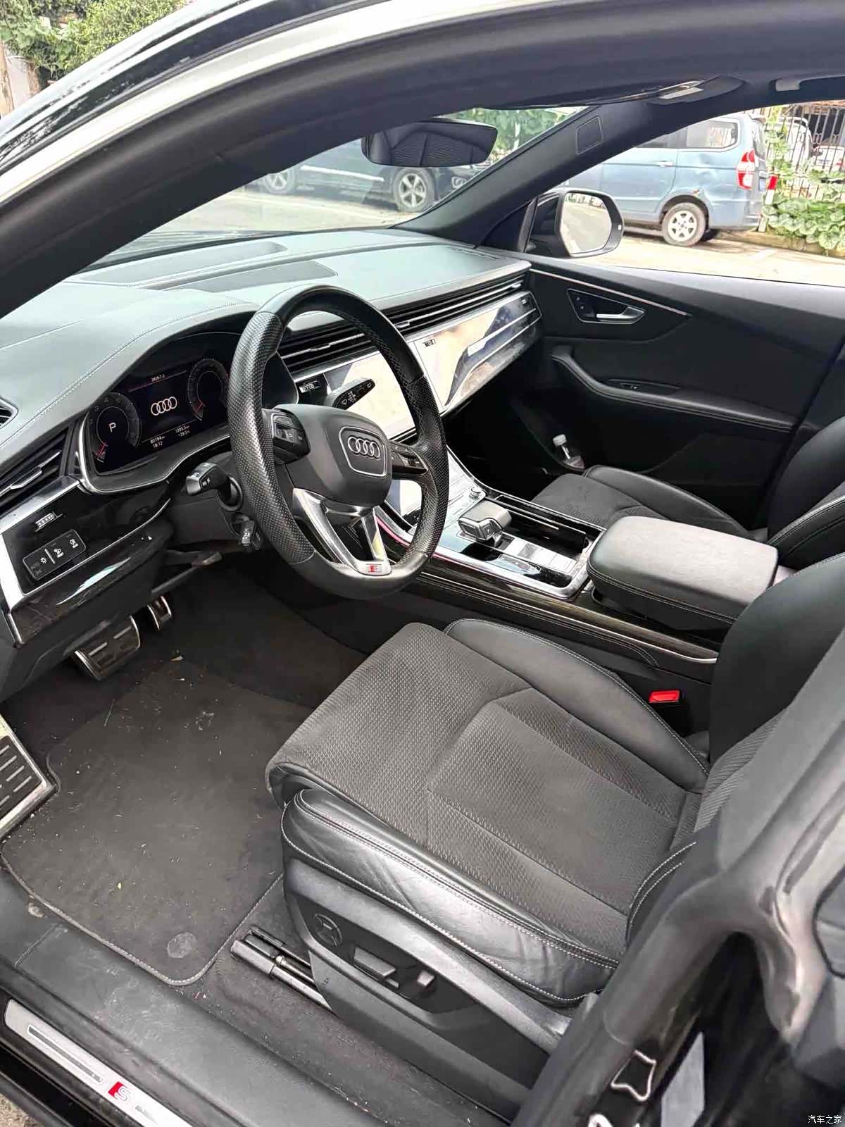 Audi Q8, 2020 10