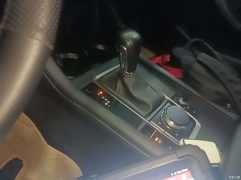 Mazda Mazda3, 2020 14