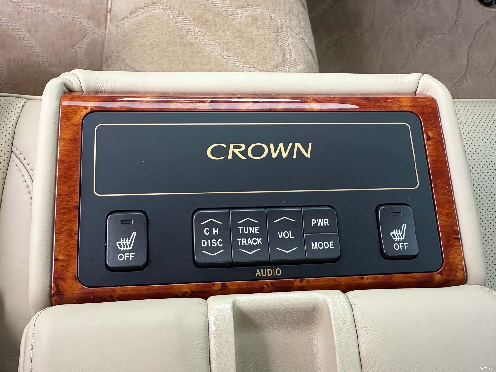 Toyota Crown, 2009 10