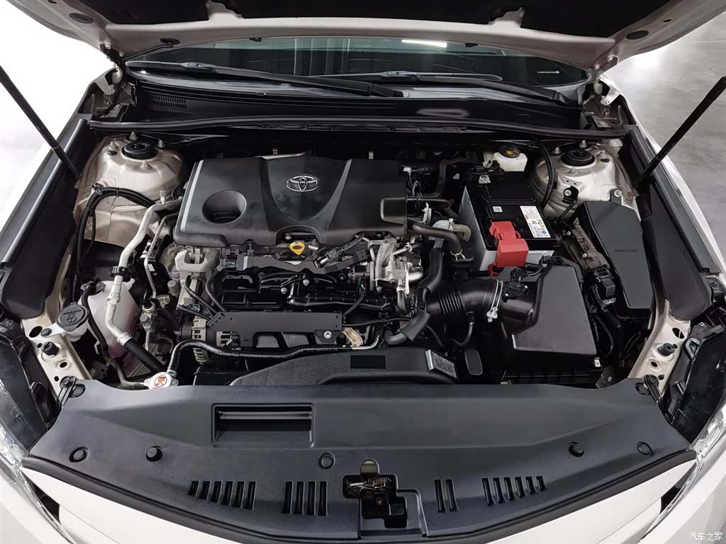 Toyota Camry, 2020 6