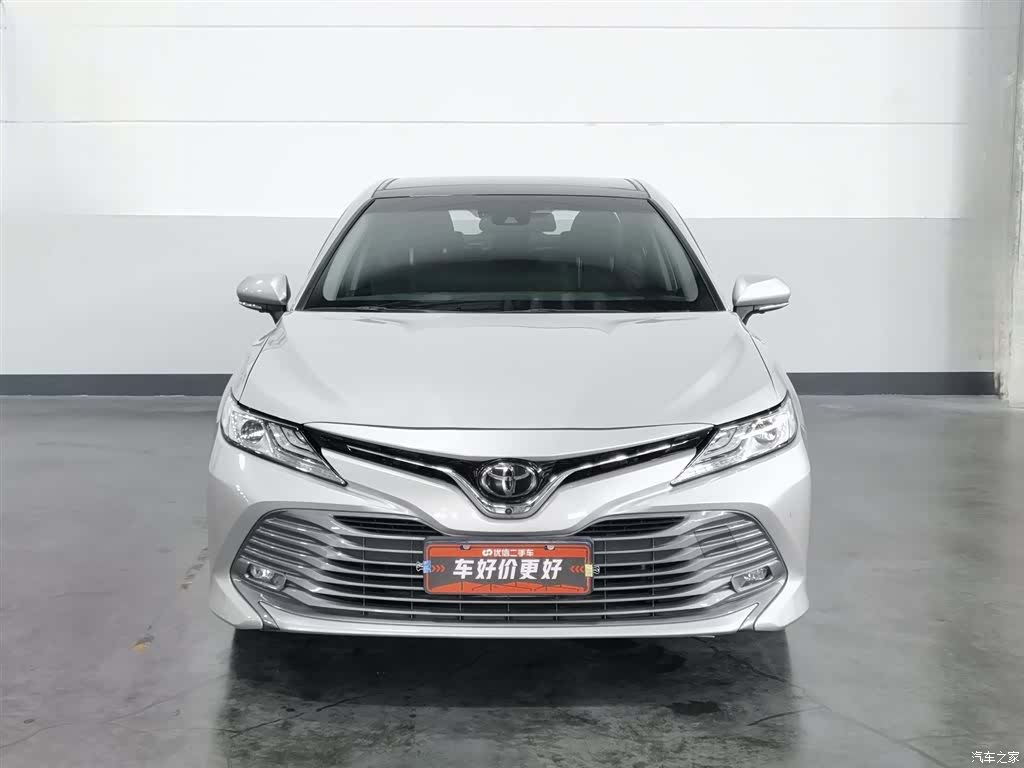 Toyota Camry, 2020 3