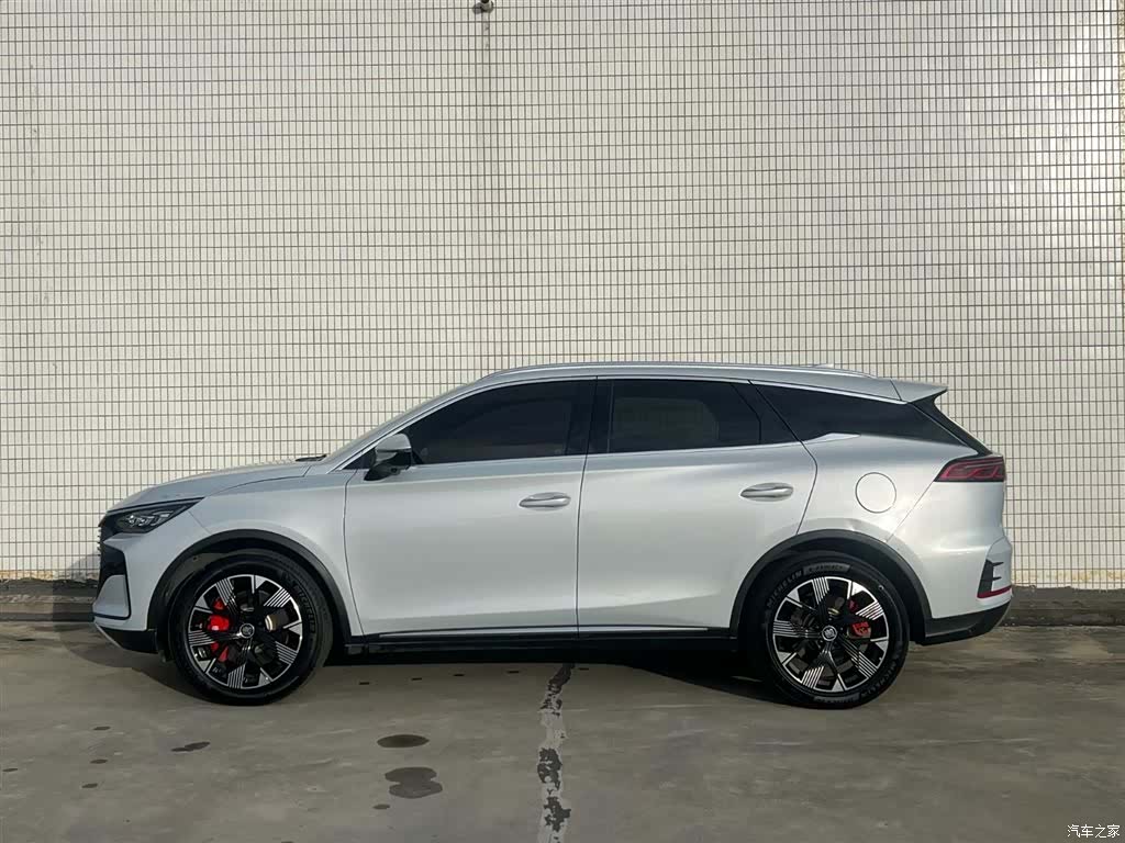 BYD Tang, 2023 3
