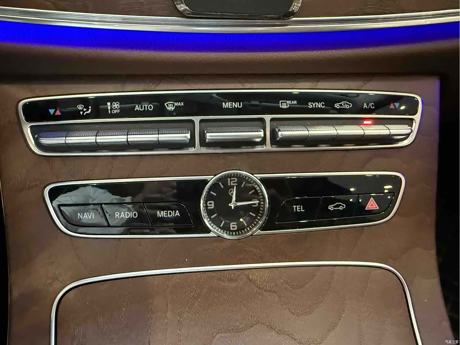 Mercedes-Benz E-Class, 2019 3