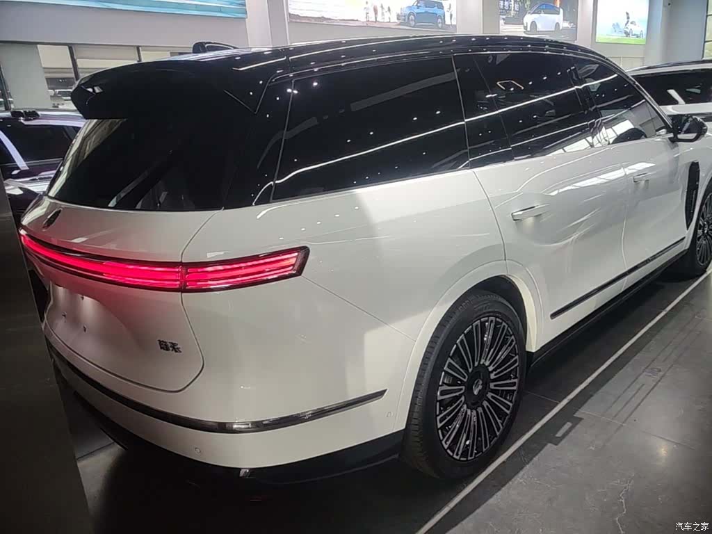 NIO ES8, 2026 7