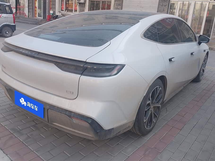 Geely Galaxy Galaxy E8