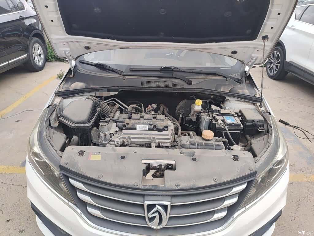 Wuling 310W, 2018 11