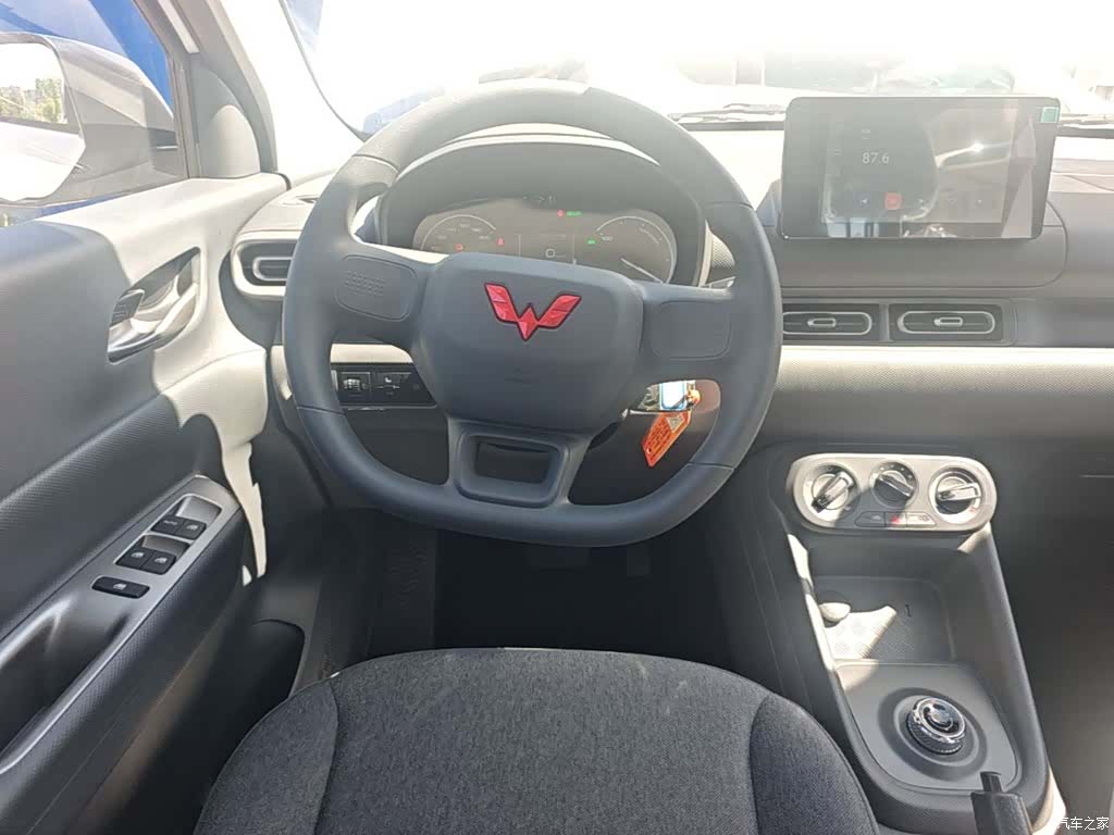 Wuling Hongguang, 2025 11