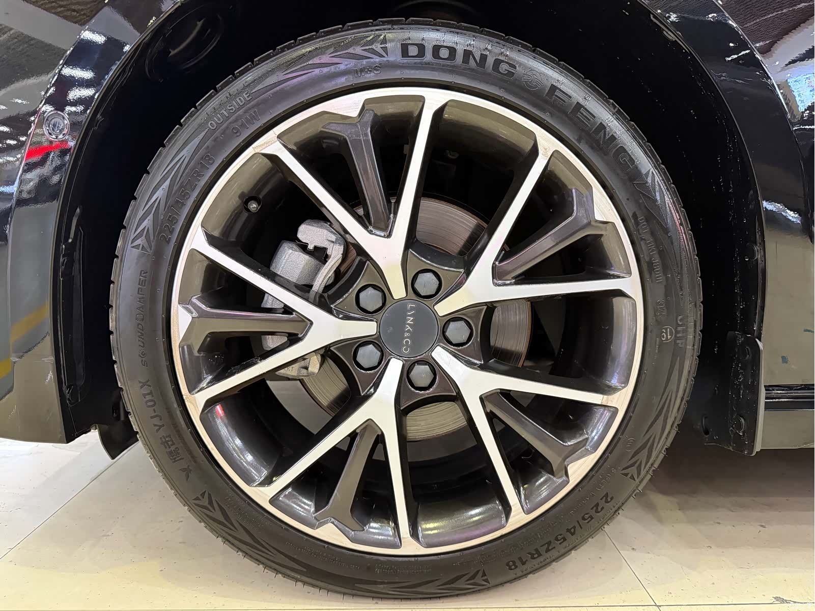 Lynk & Co 01, 2020 6