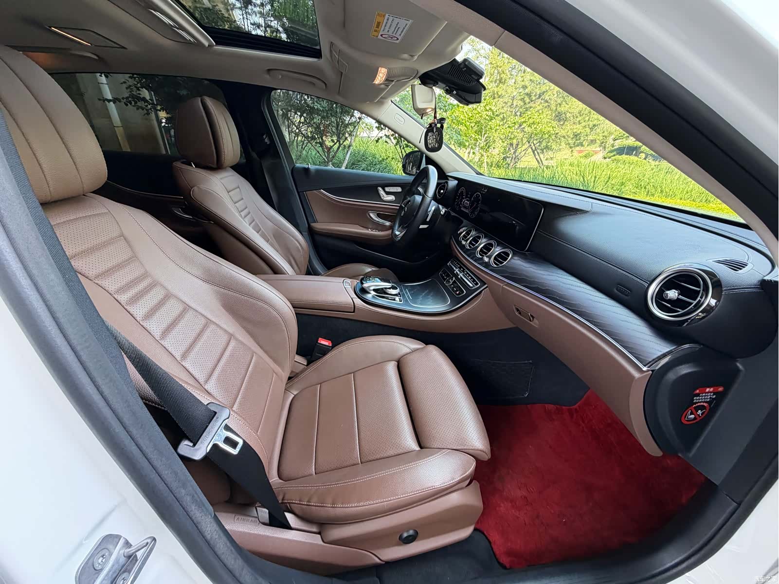 Mercedes-Benz E-Class, 2018 10