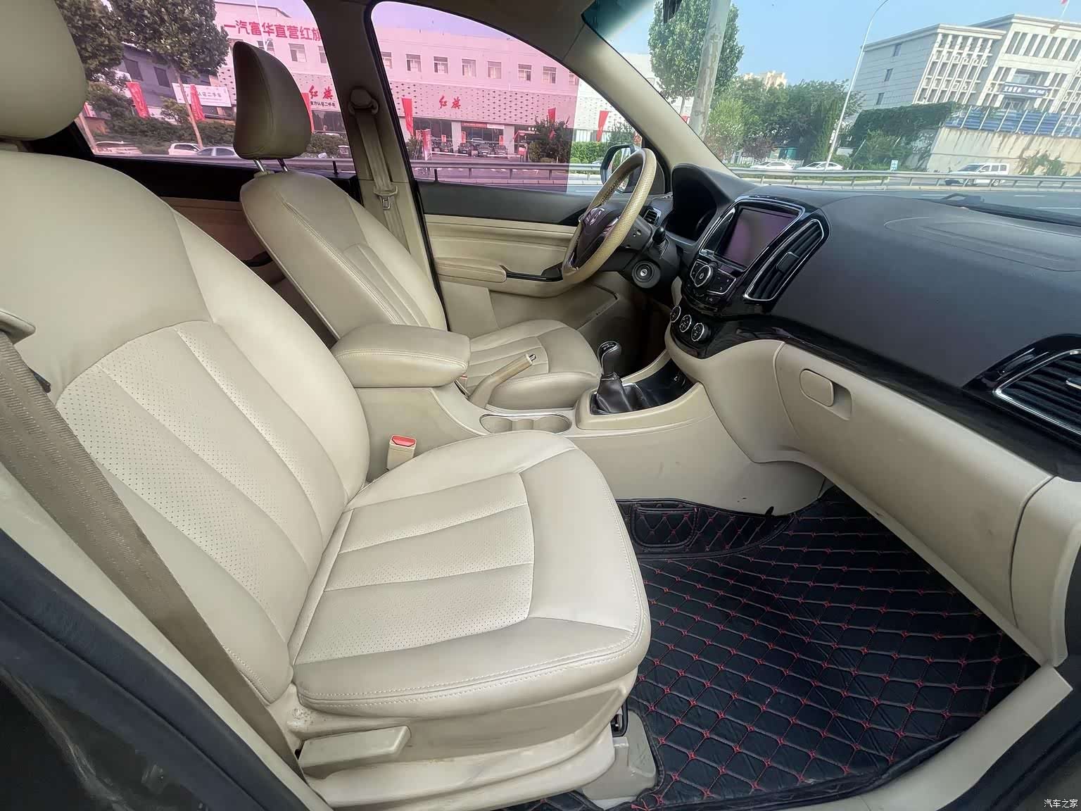 Wuling 730, 2014 9