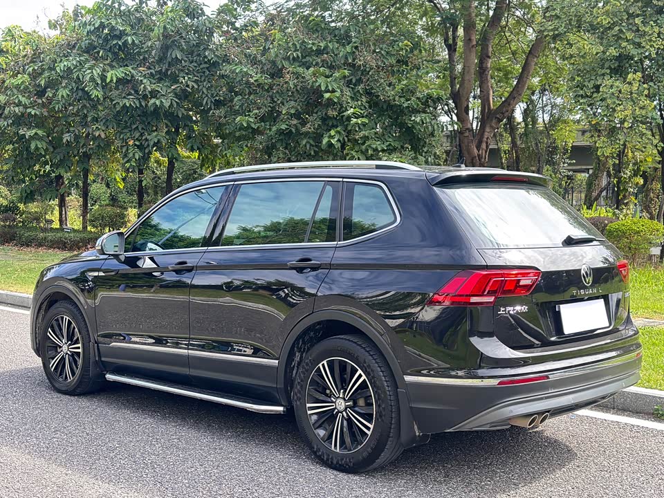 Volkswagen Tiguan L