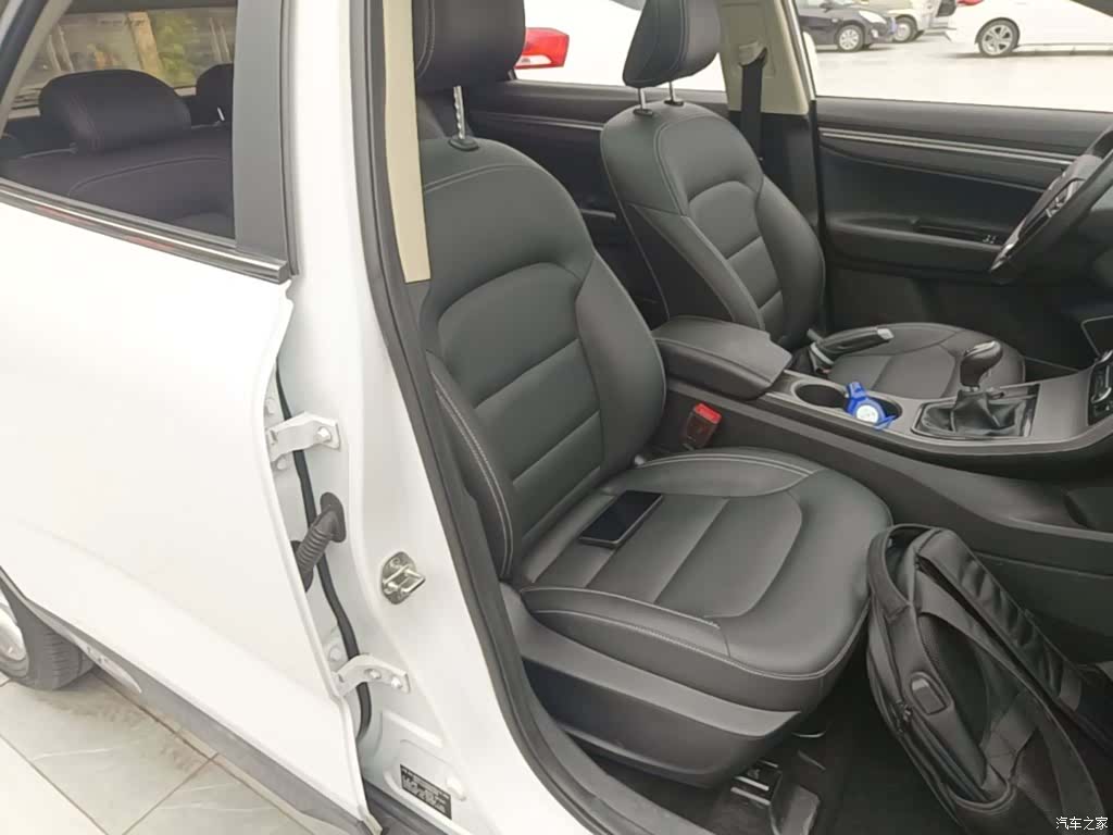 Geely Emgrand, 2017 25
