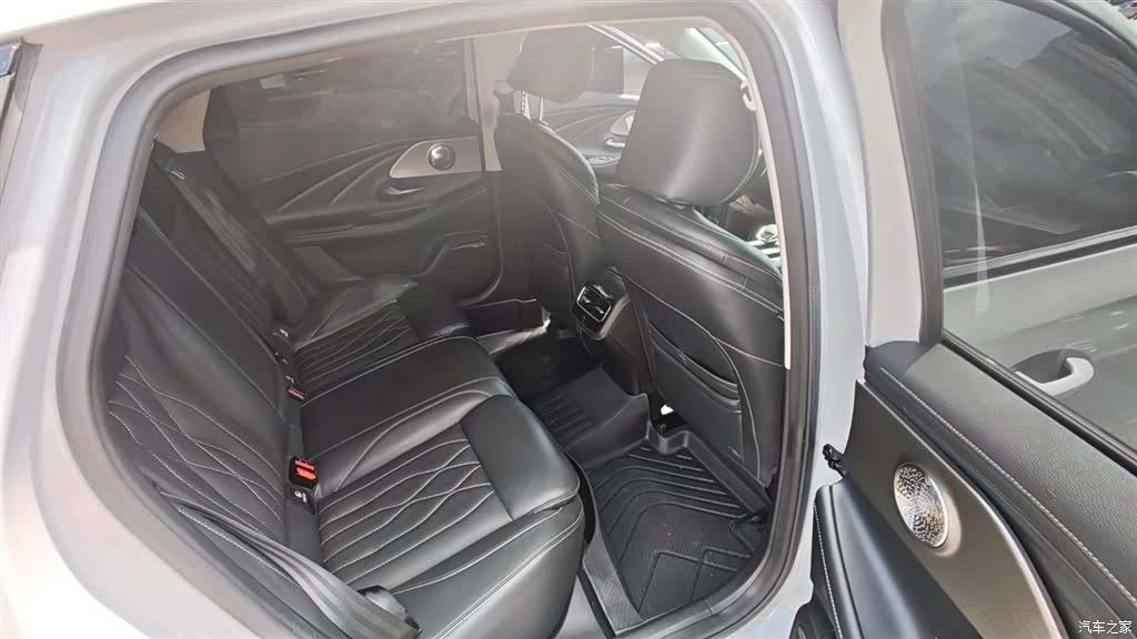 Chery Arrizo 8, 2024 6