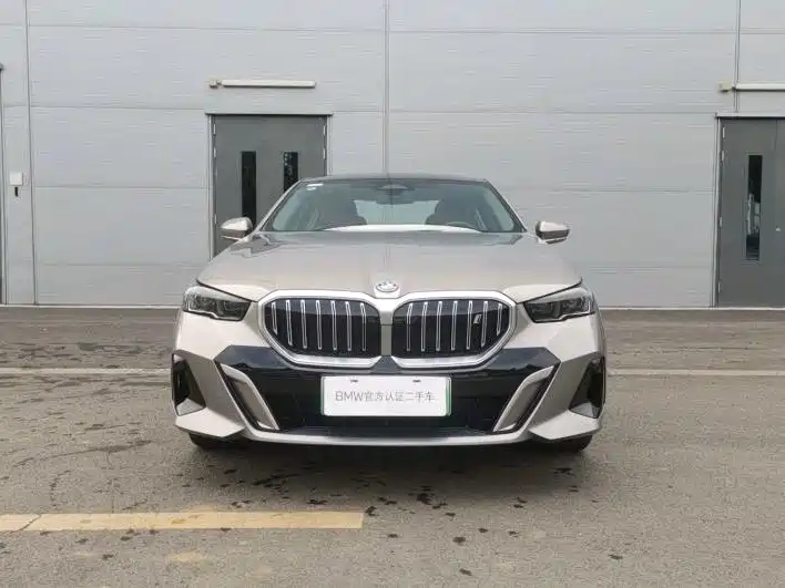 BMW i5 BMW i5