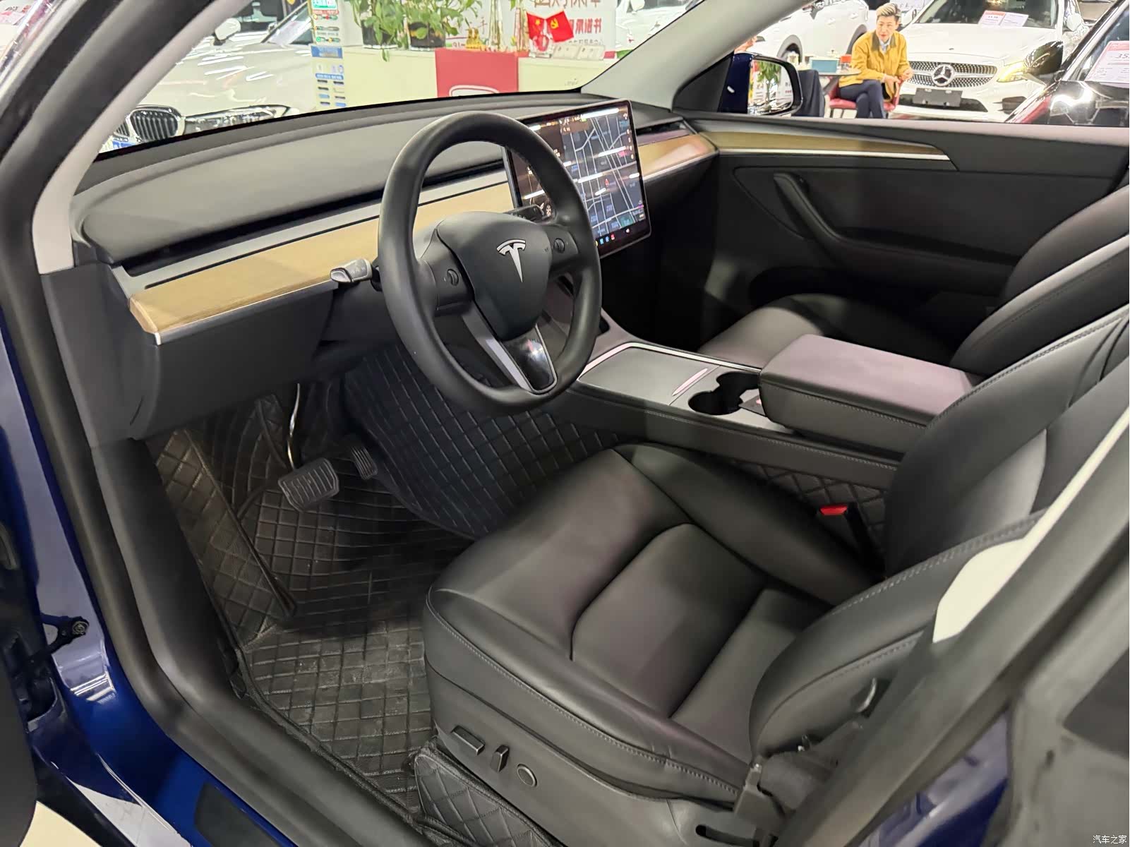 Tesla Model Y, 2022 9