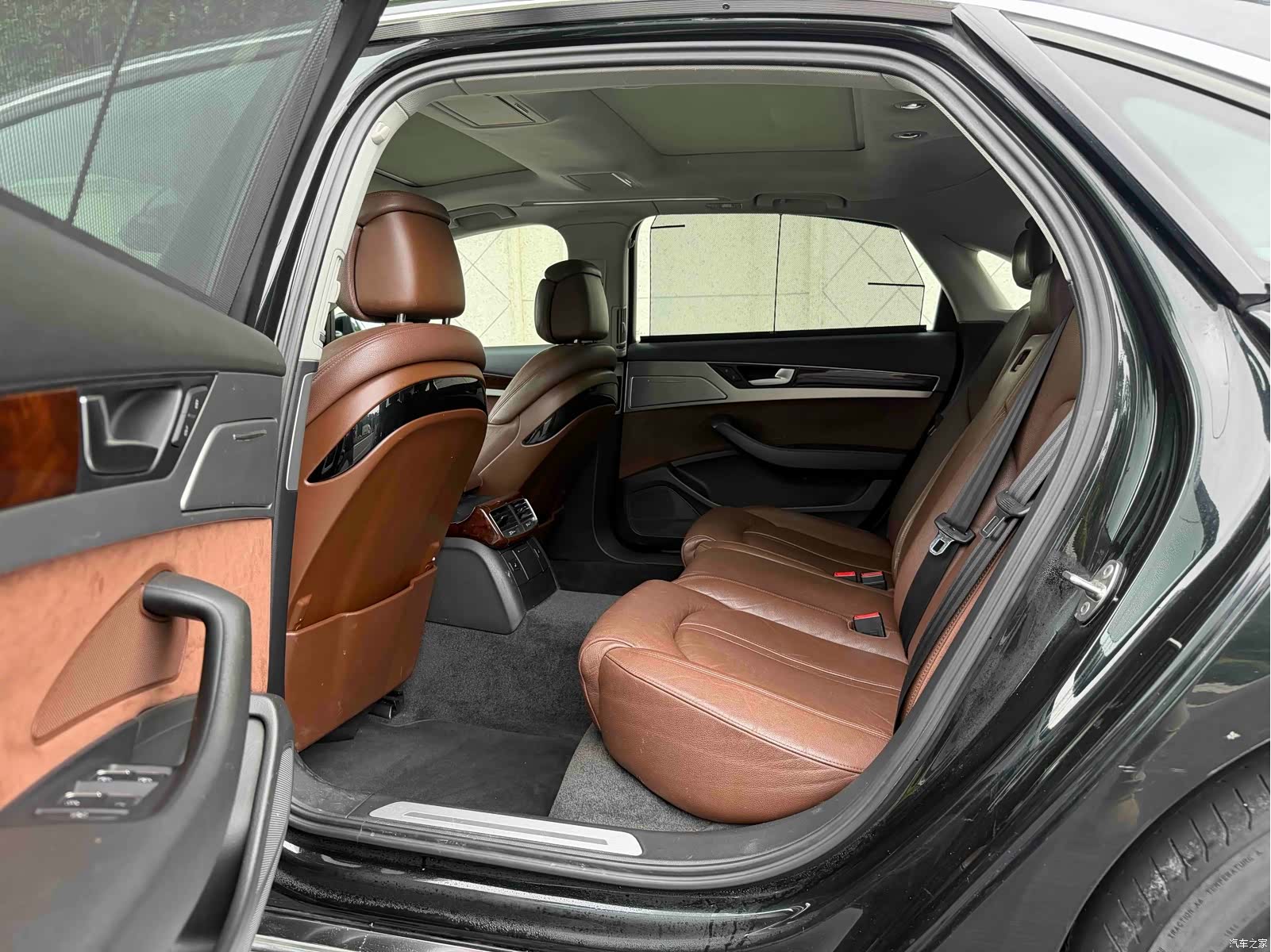 Audi A8L, 2012 7