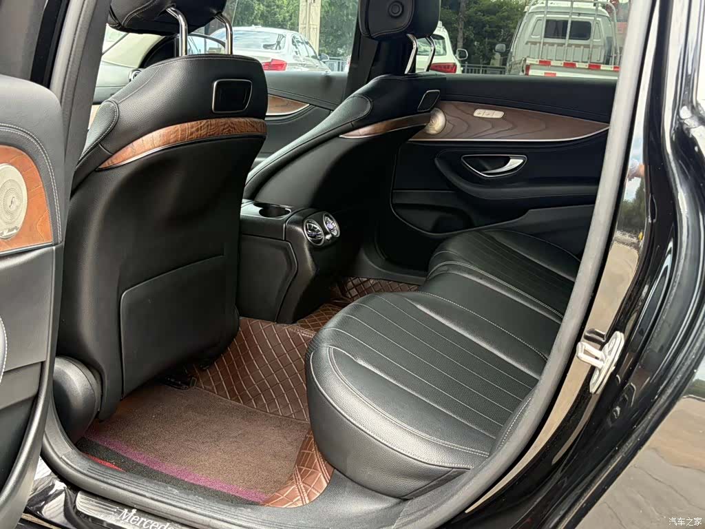 Mercedes-Benz E-Class, 2016 8