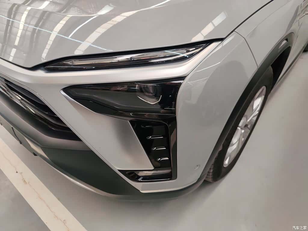 NIO ES8, 2022 24