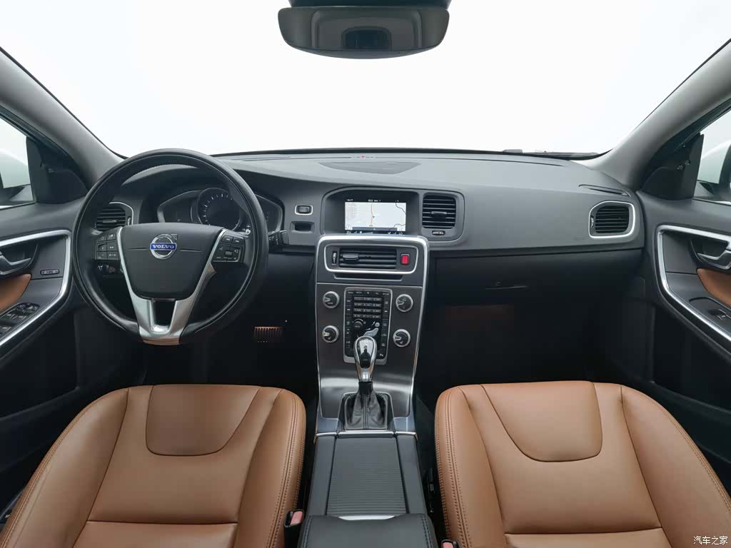 Volvo S60, 2015 все фото