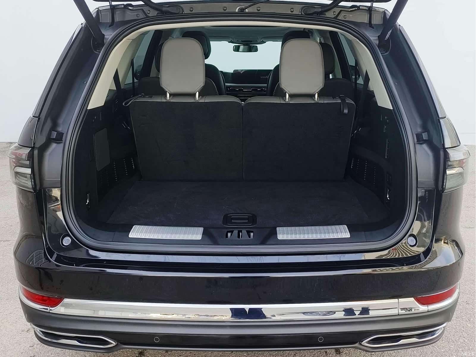 Lincoln Aviator, 2025 6