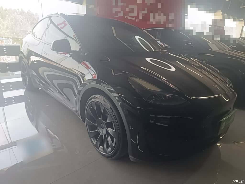 Tesla Model Y, 2022 4