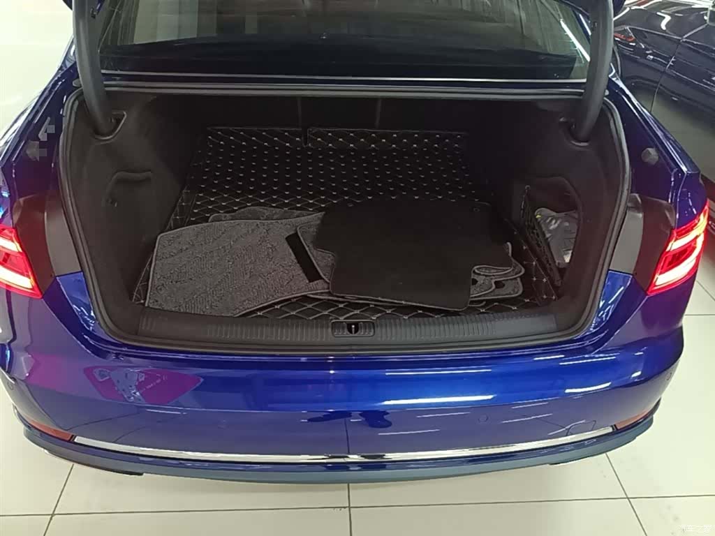 Audi A4L, 2020 15