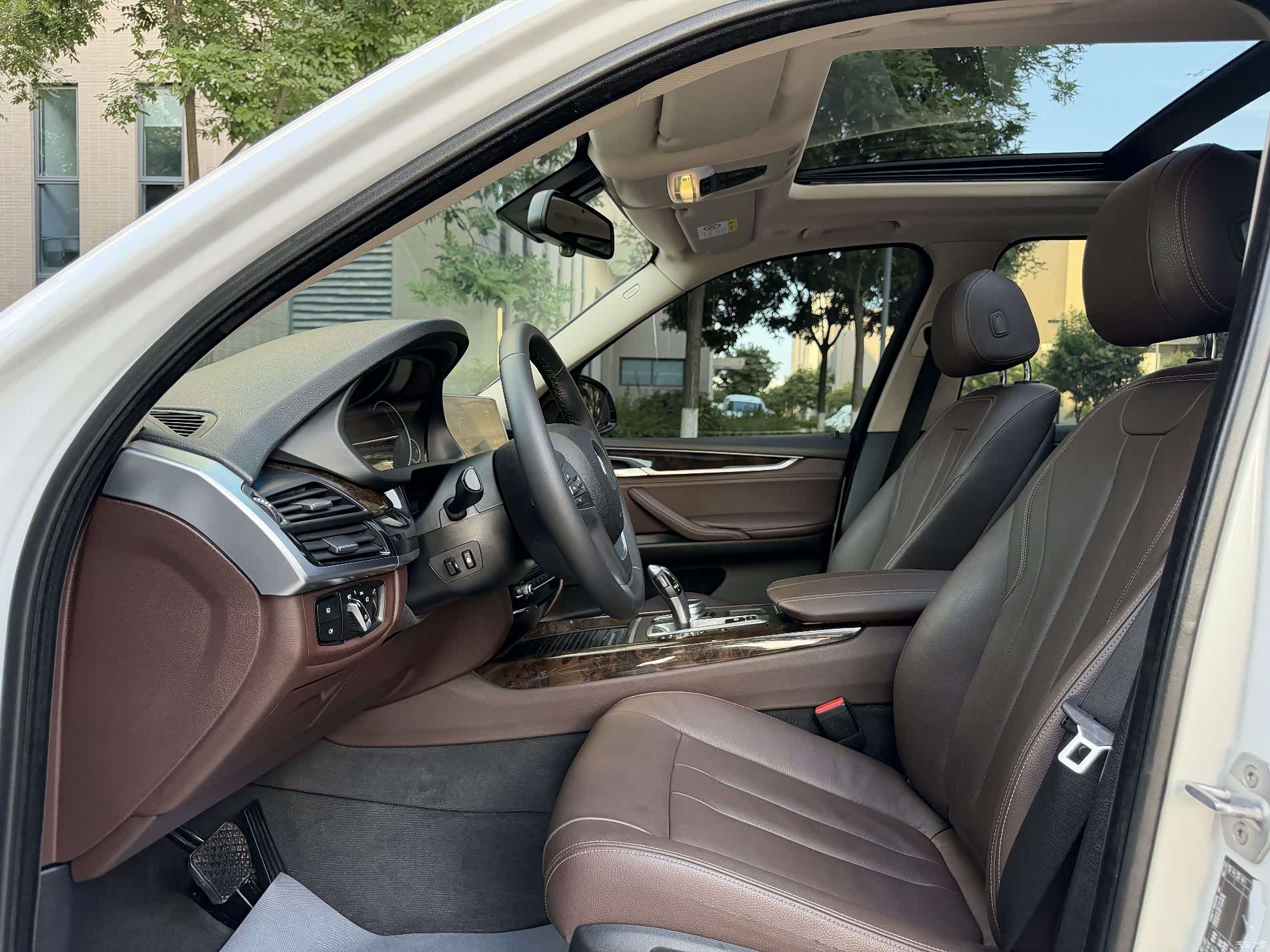 BMW X5, 2018 все фото