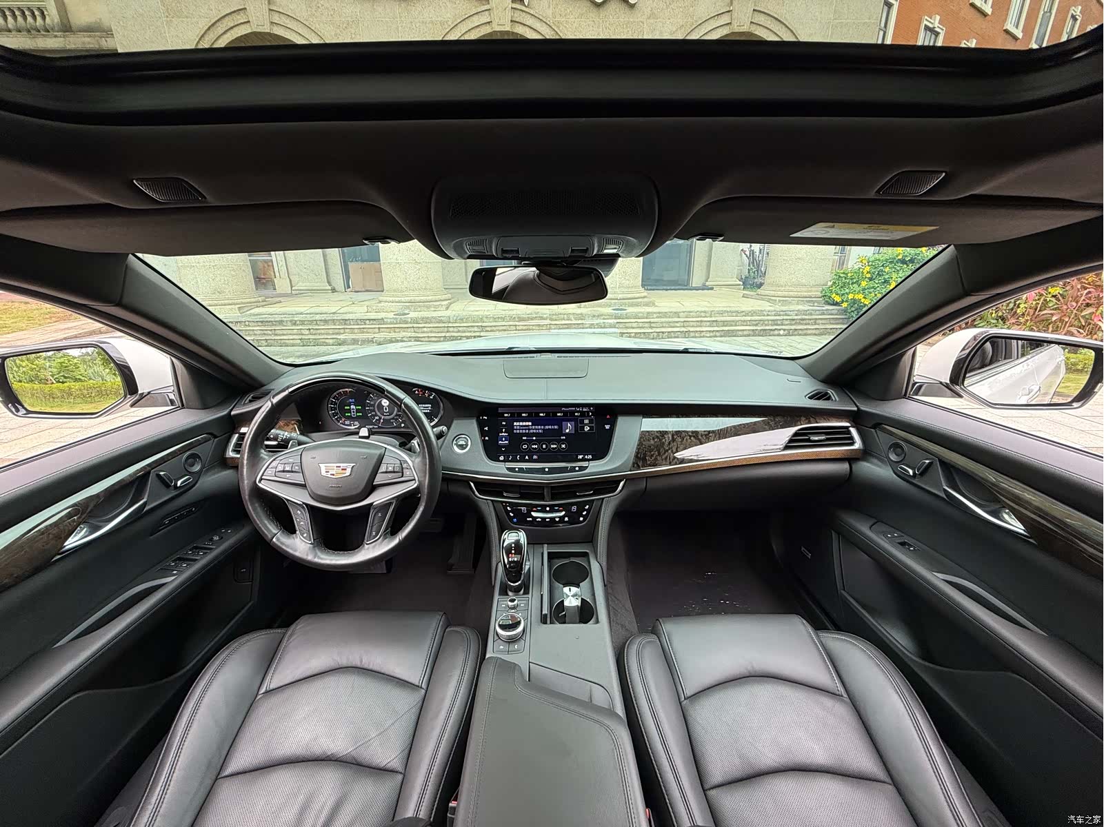 Cadillac CT6, 2023 11