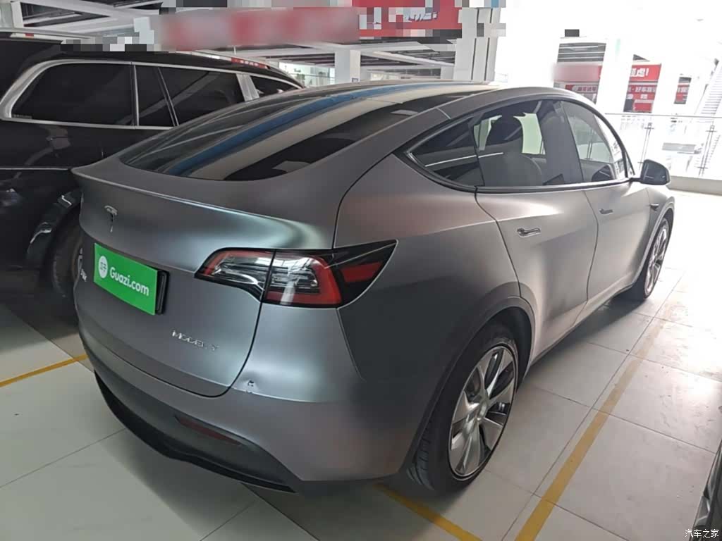 Tesla Model Y, 2023 7