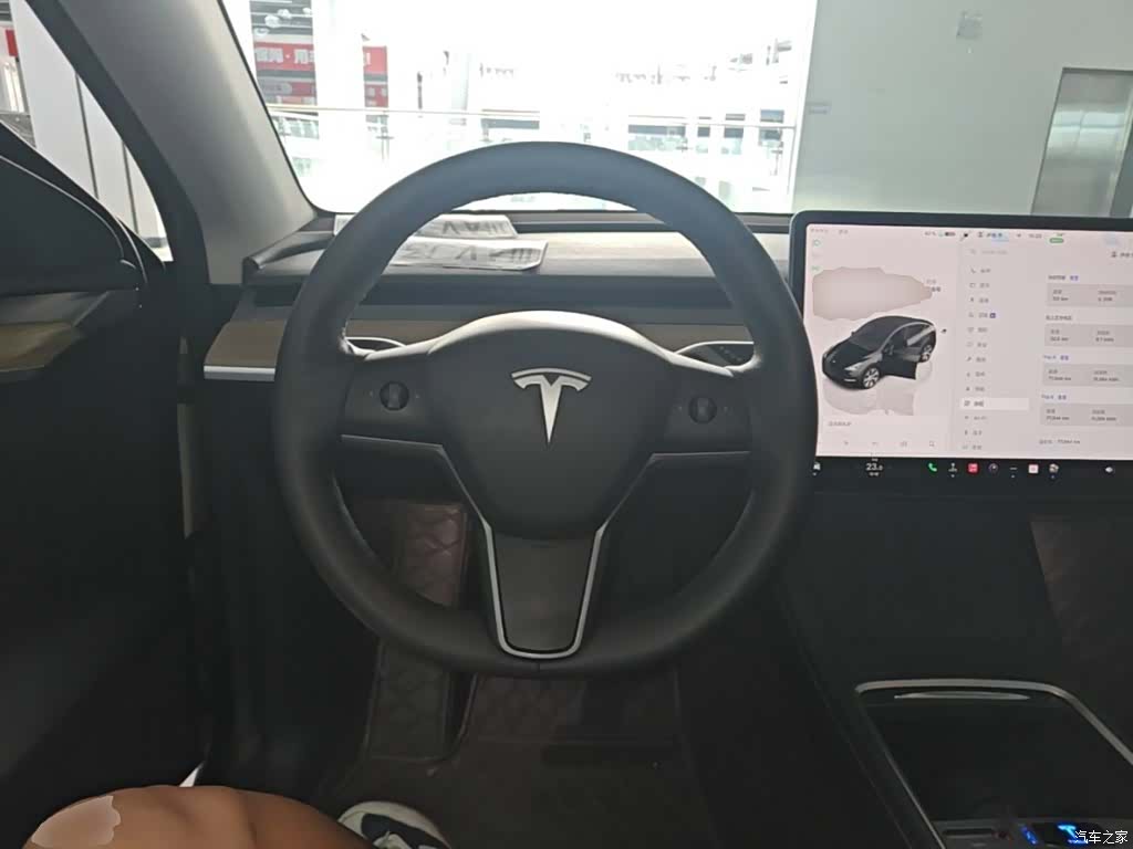 Tesla Model Y, 2023 11
