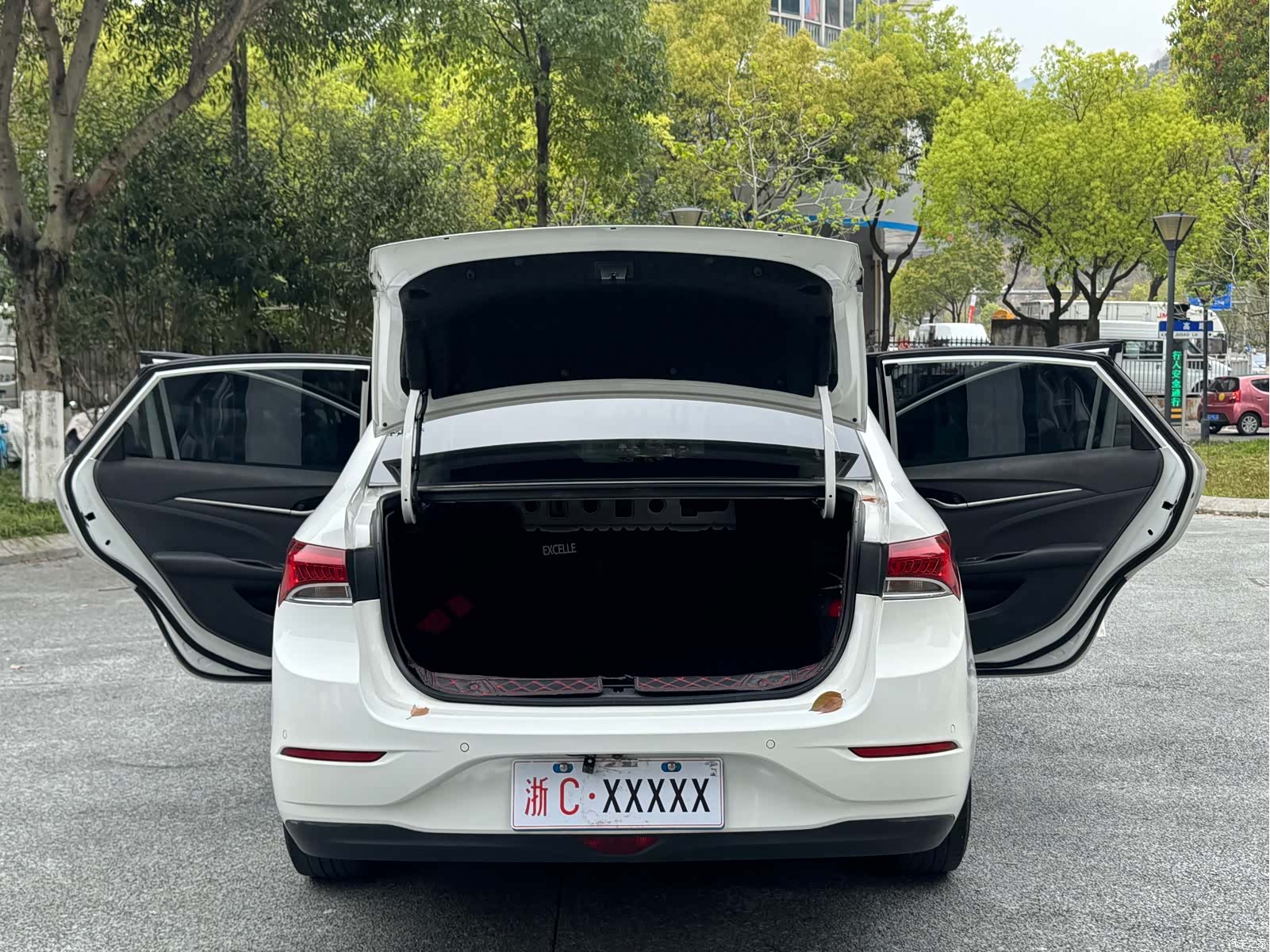 Buick V, 2019 18
