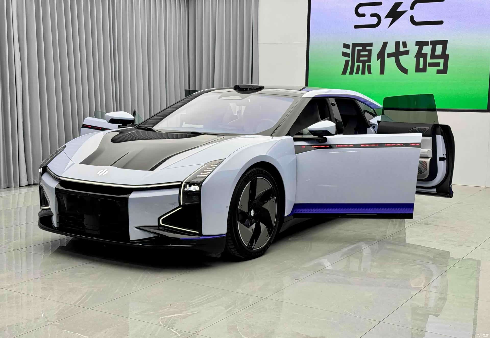 HiPhi Z, 2022 2