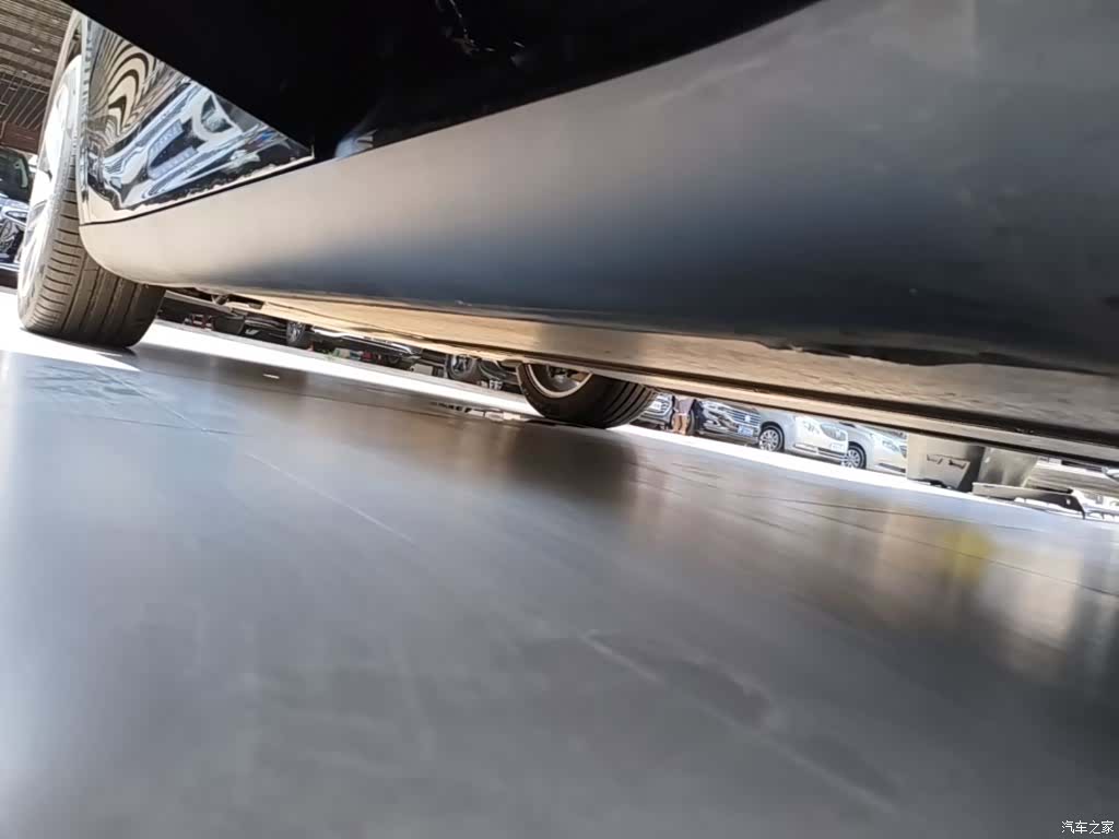 Tesla Model Y, 2023 22
