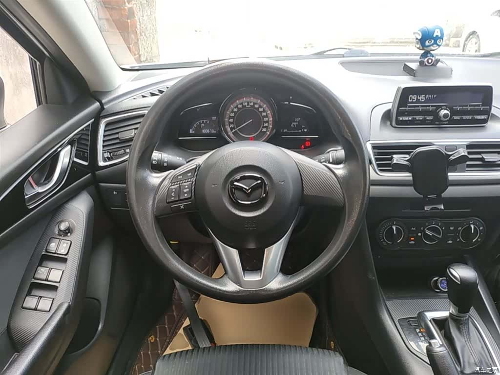Mazda Mazda3, 2016 11