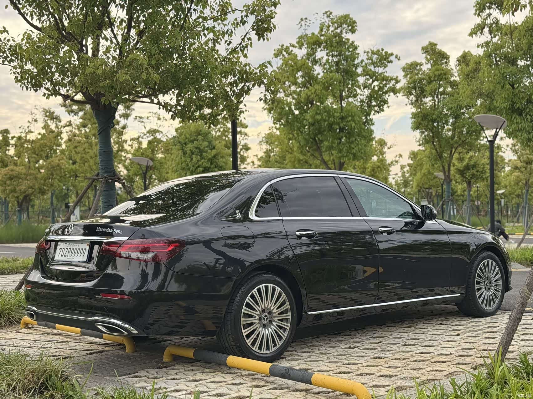Mercedes-Benz E-Class, 2023 9