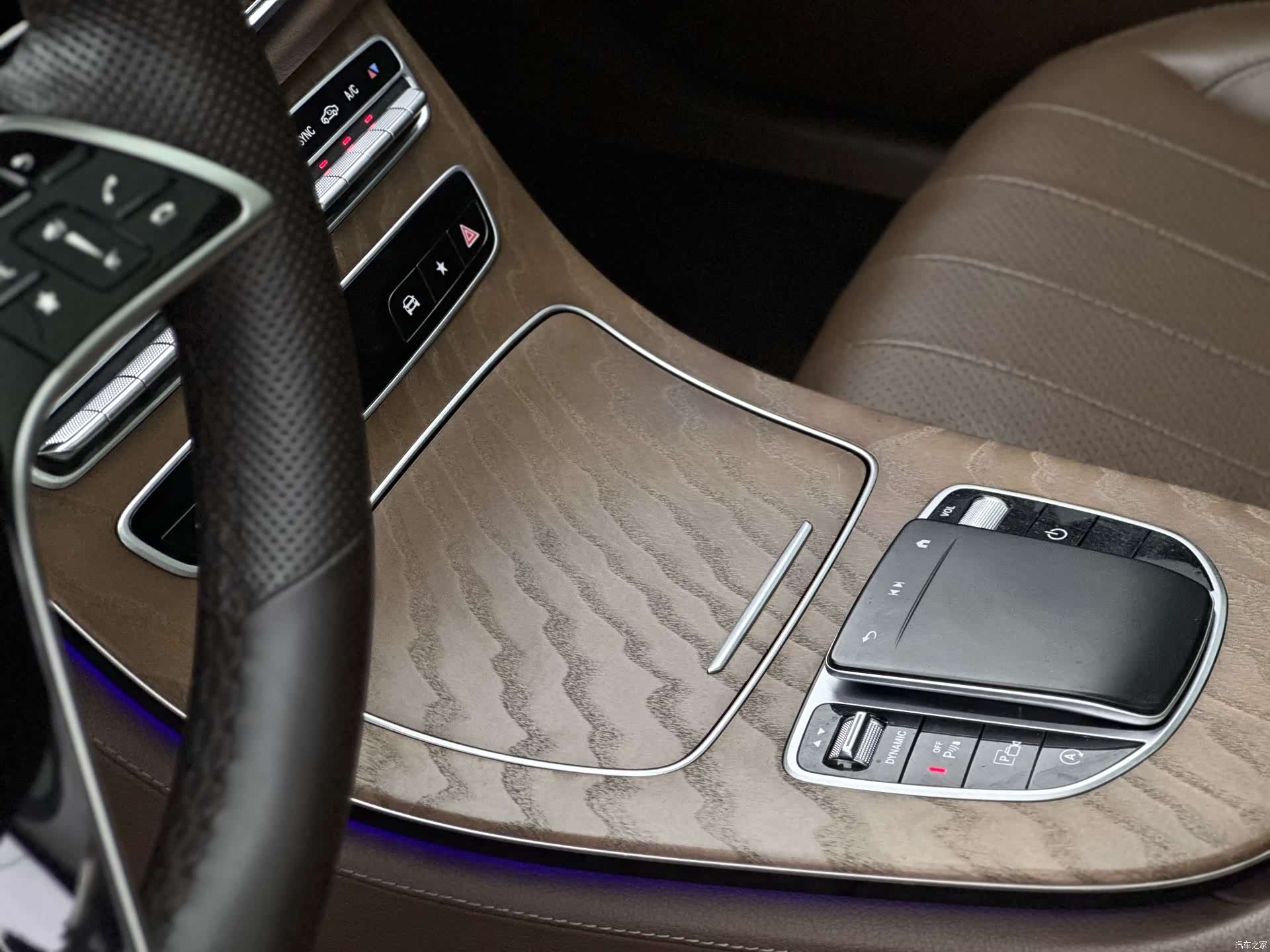 Mercedes-Benz E-Class, 2022 9