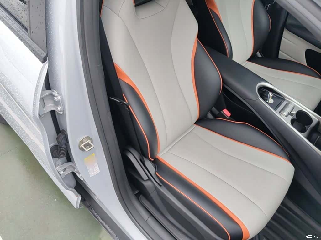 BYD Dolphin, 2022 25